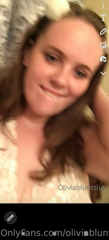Oliviabluntfree