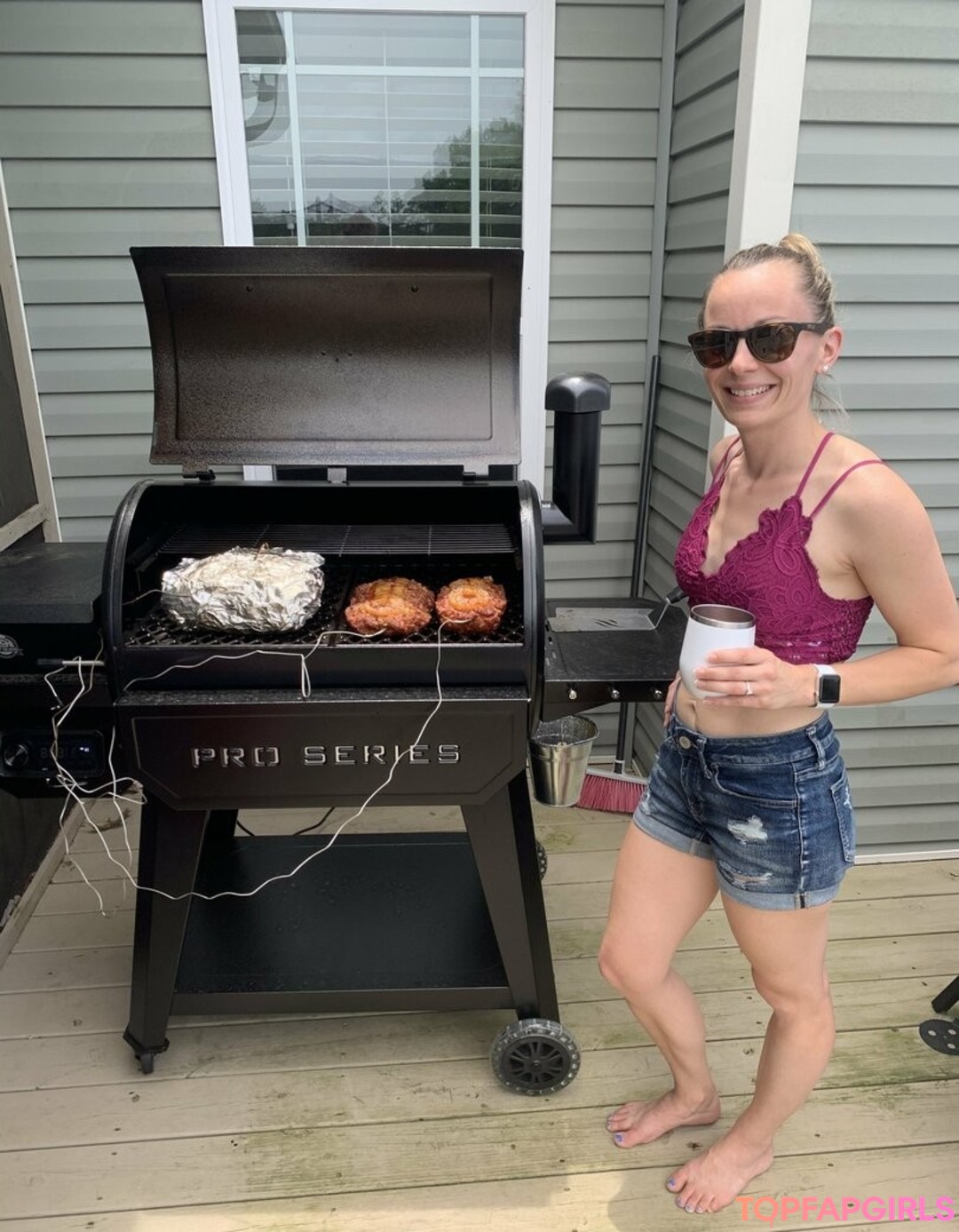 Photo nue de fuite OnlyFans de Littlewaistinyourface #49 Photo nue de fuite OnlyFans de Littlewaistinyourface #49