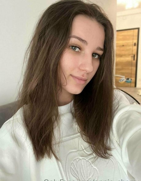 Photo nue de fuite OnlyFans de Anniecherry