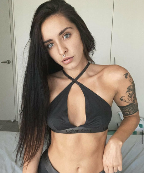 Photo nue de fuite OnlyFans de Yourlesbianfantasyy