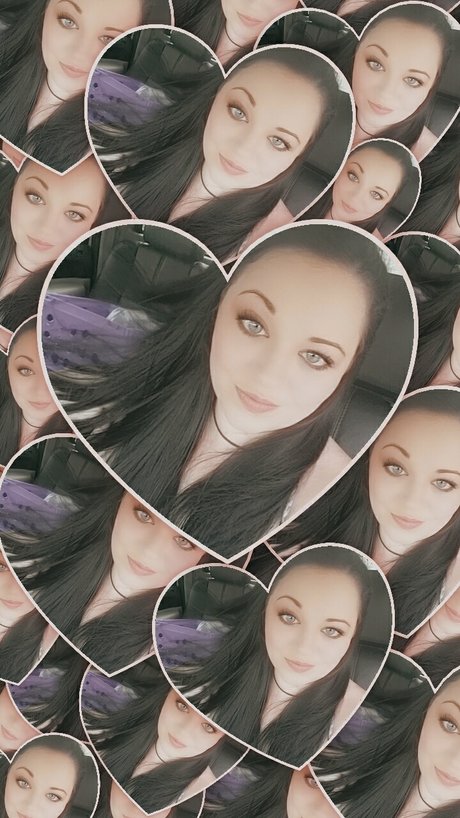 Photo nue de fuite OnlyFans de Athena Lilith