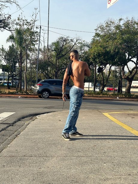 Photo nue de fuite OnlyFans de Pedro Viana