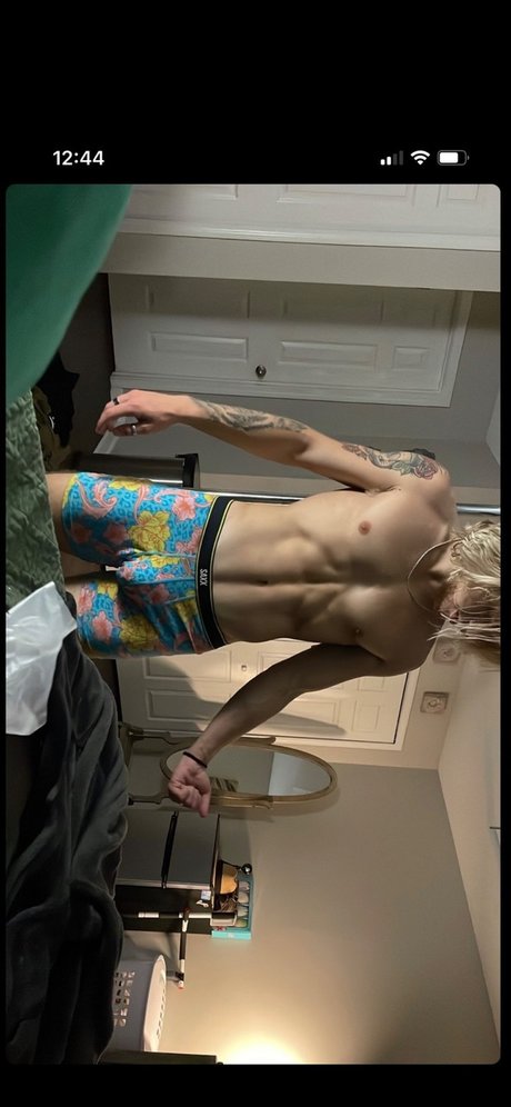 Photo nue de fuite OnlyFans de Christian Grey