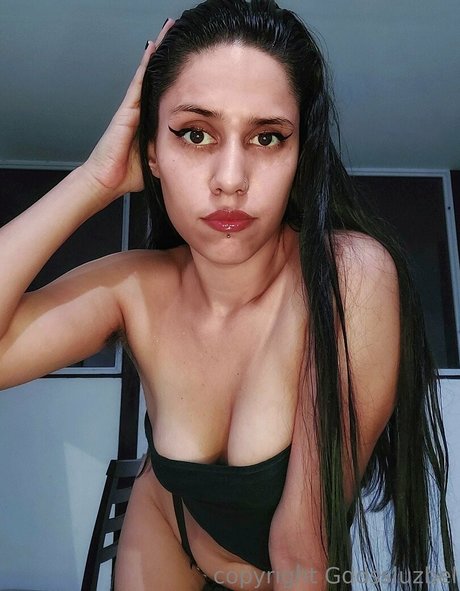Photo nue de fuite OnlyFans de Gddssluzbel