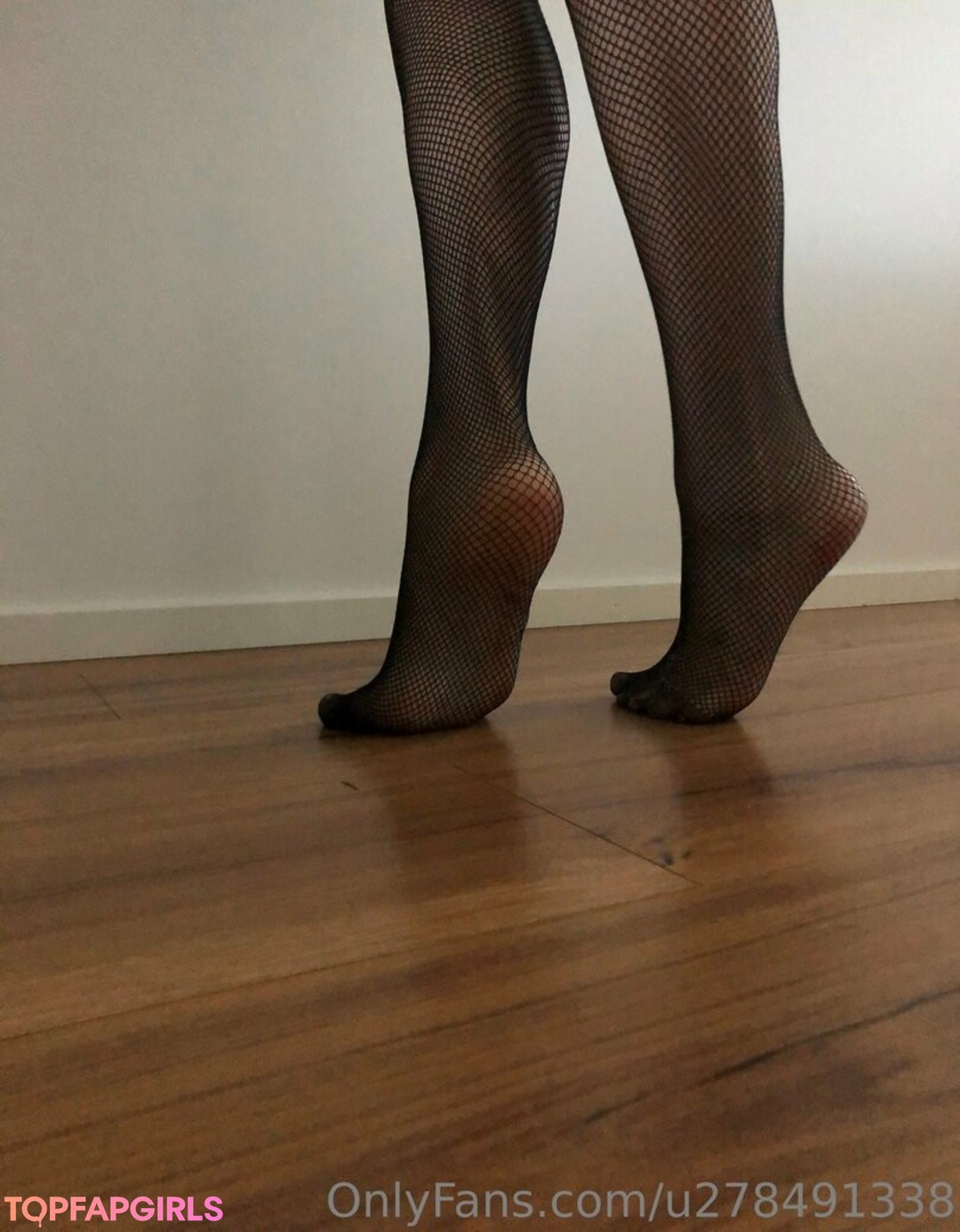 Photo nue de fuite OnlyFans de Officialfeetforfun #2 Photo nue de fuite OnlyFans de Officialfeetforfun #2