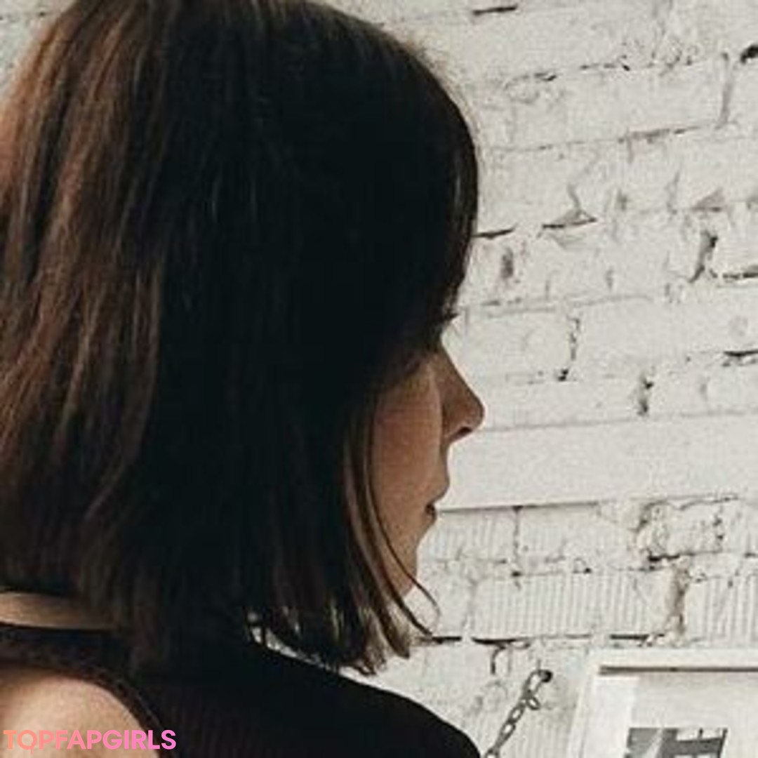 Photo nue de fuite OnlyFans de Alicewood #10 Photo nue de fuite OnlyFans de Alicewood #10