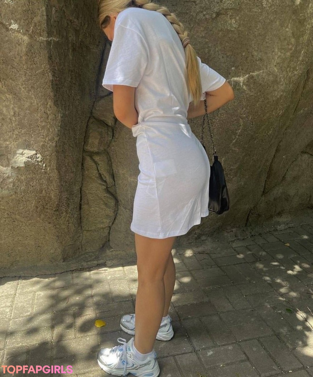 Photo nue de fuite OnlyFans de Mihalina Novakovskaya #53 Photo nue de fuite OnlyFans de Mihalina Novakovskaya #53