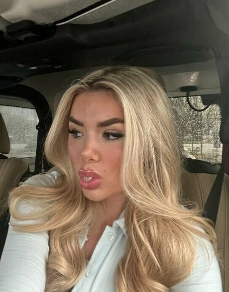 Photo nue de fuite OnlyFans de Elainavice