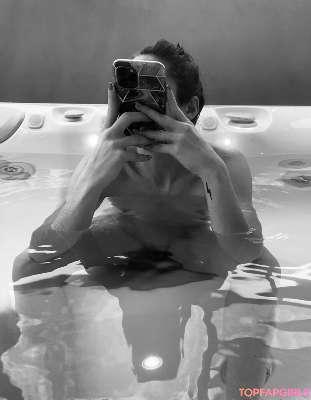 Photo nue de fuite OnlyFans de Ydcbehindthelens #2 Photo nue de fuite OnlyFans de Ydcbehindthelens #2