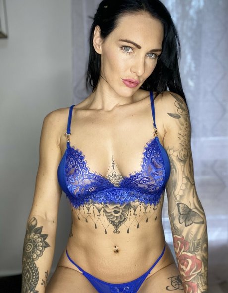 Carmen_divinefree