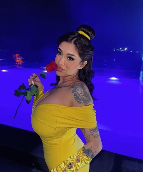 Photo nue de fuite OnlyFans de May Bakshi