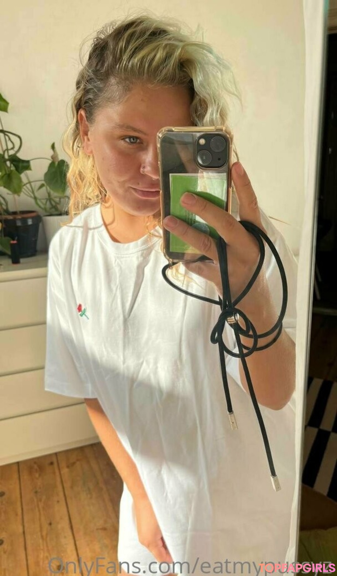 Photo nue de fuite OnlyFans de Lovelyrachel2000 #13 Photo nue de fuite OnlyFans de Lovelyrachel2000 #13