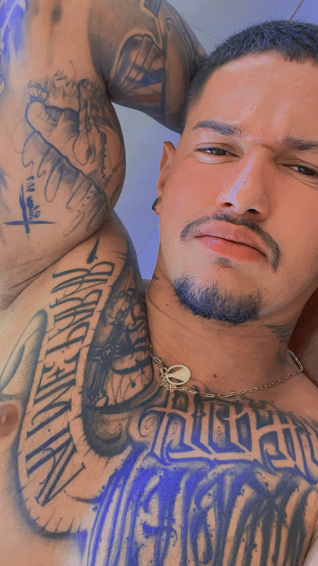 Photo nue de fuite OnlyFans de Eduardo Braga