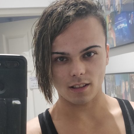 Photo nue de fuite OnlyFans de Ross