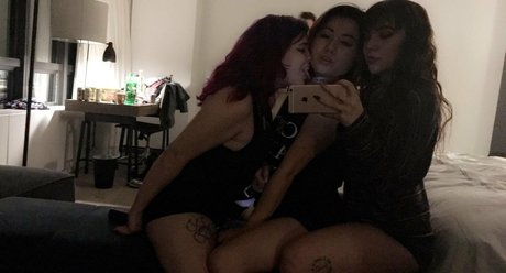 Photo nue de fuite OnlyFans de Waifoodd
