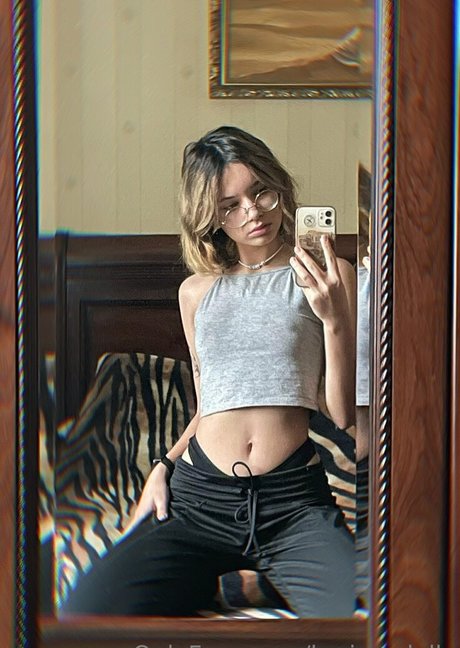 Karina_dolly