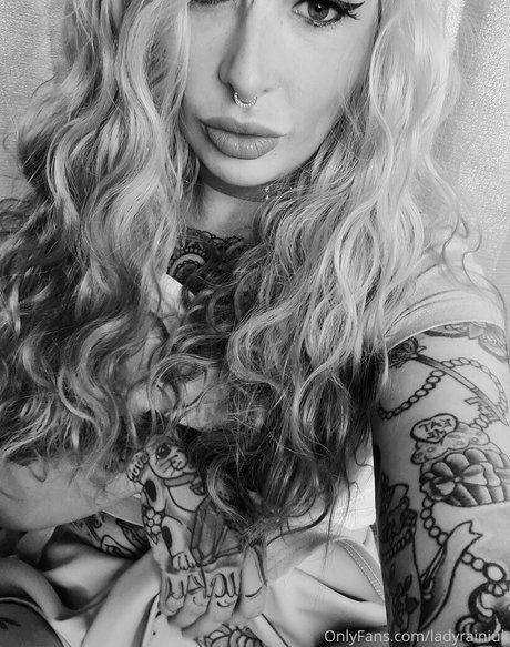 Queenrainifree