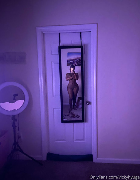 Photo nue de fuite OnlyFans de Vickyhyuga