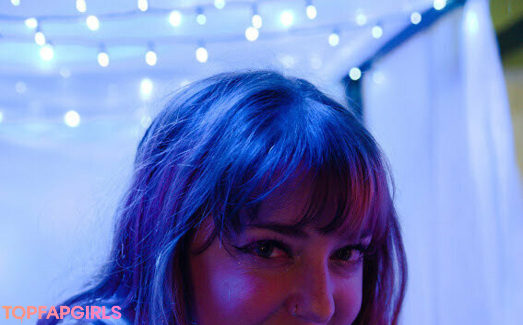 Photo nue de fuite OnlyFans de Lilpinkalien #1505