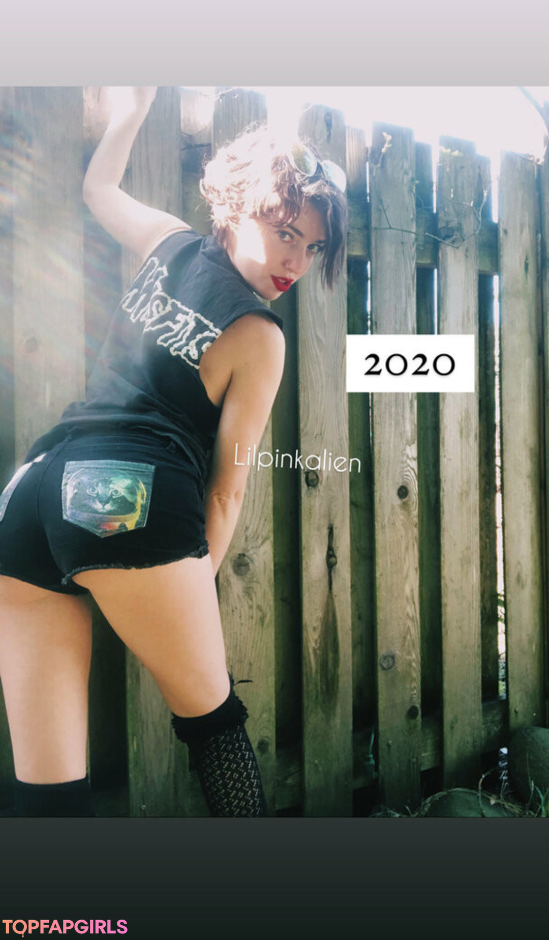 Photo nue de fuite OnlyFans de Lilpinkalien #1536