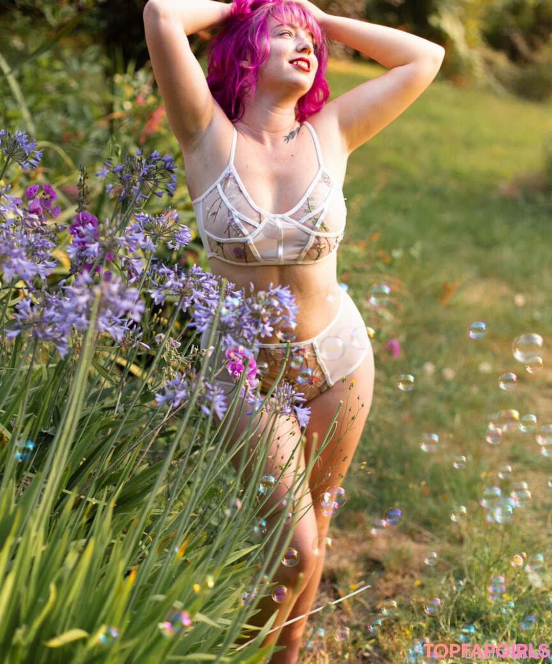 Photo nue de fuite OnlyFans de Lilpinkalien #559 Photo nue de fuite OnlyFans de Lilpinkalien #559