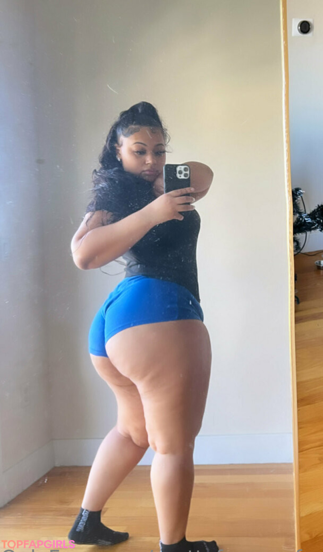 Photo nue de fuite OnlyFans de Prettyfacesznfree #21 Photo nue de fuite OnlyFans de Prettyfacesznfree #21