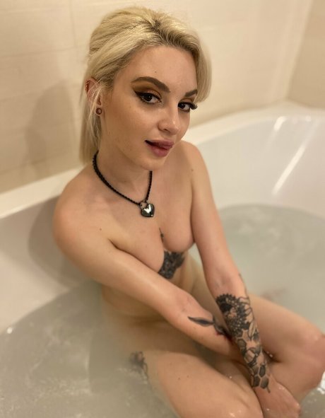 Lola Fae