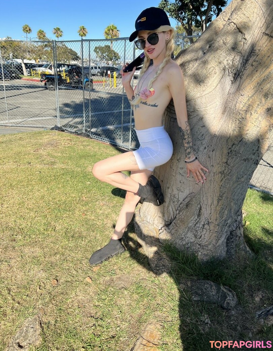 Photo nue de fuite OnlyFans de Lola Fae #324 Photo nue de fuite OnlyFans de Lola Fae #324