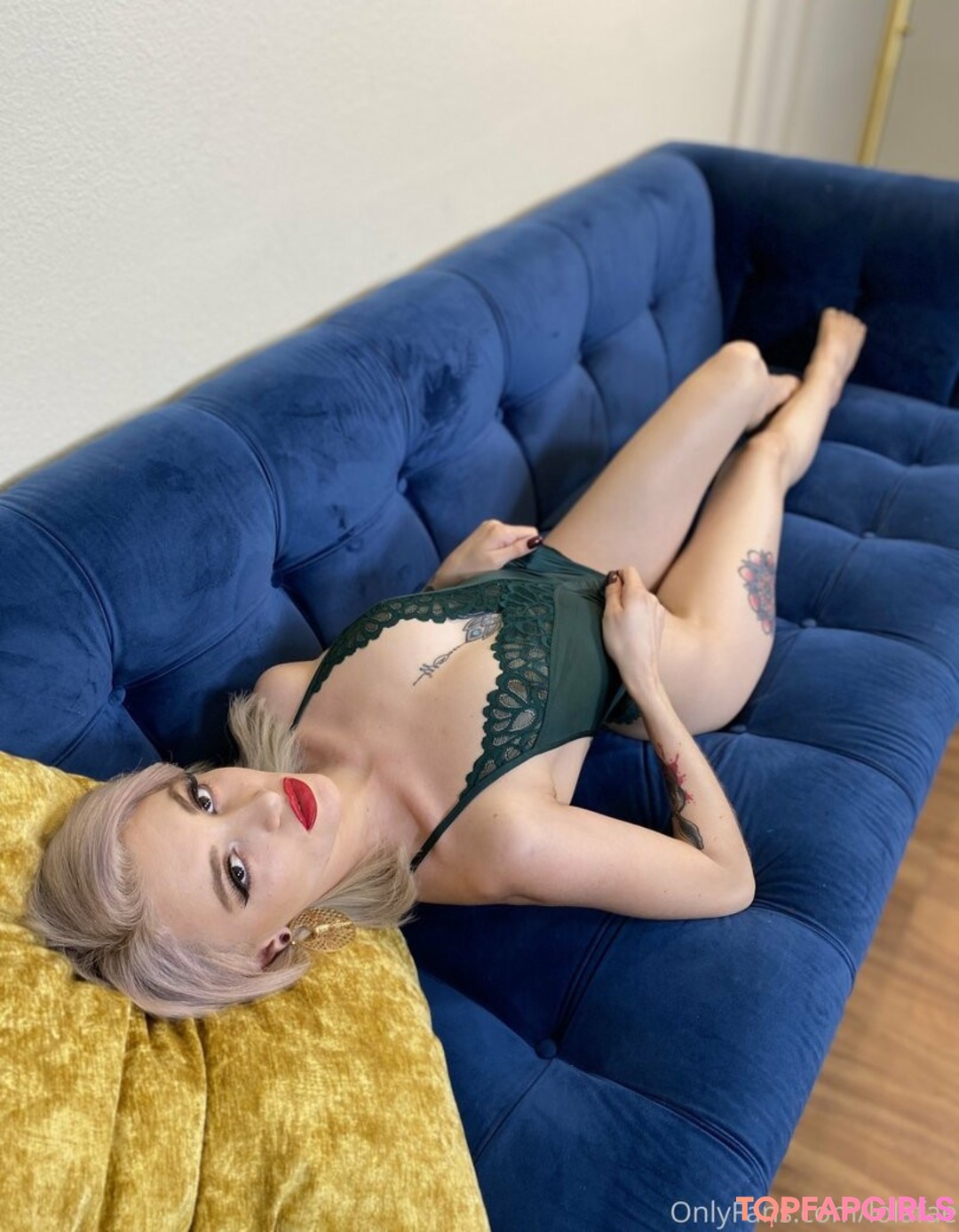 Photo nue de fuite OnlyFans de Lola Fae #947 Photo nue de fuite OnlyFans de Lola Fae #947