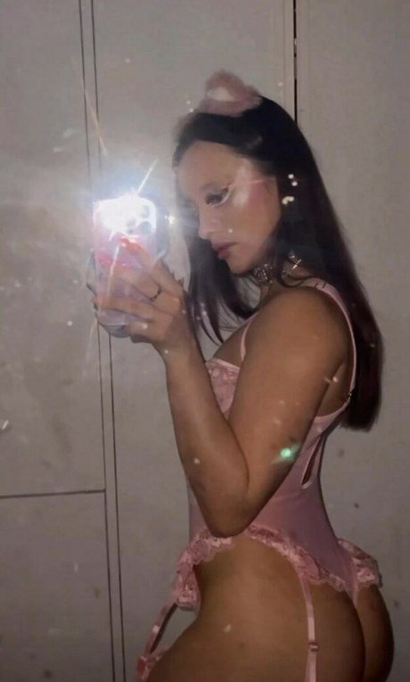 Photo nue de fuite OnlyFans de Vvsailormoonvv