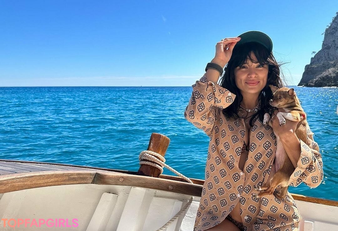 Photo nue de fuite OnlyFans de Diane Guerrero #242 Photo nue de fuite OnlyFans de Diane Guerrero #242