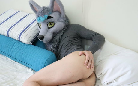 Naughty_wolves