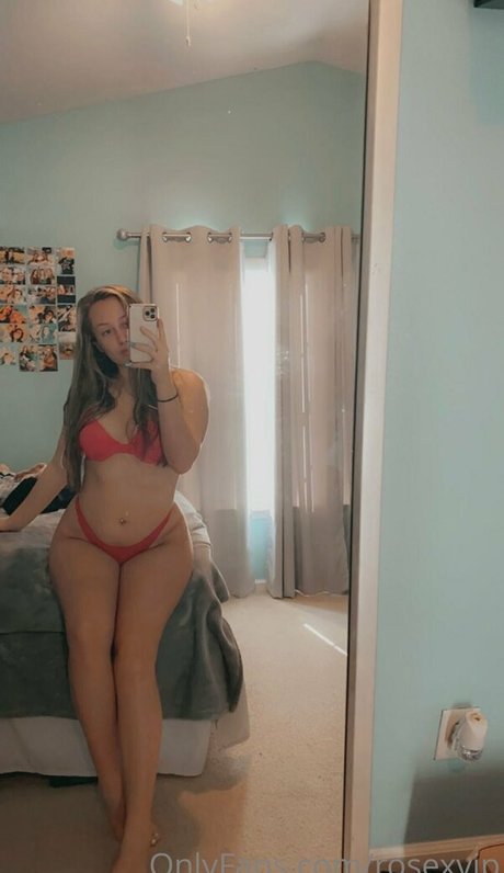 Yourgirlfriendrose
