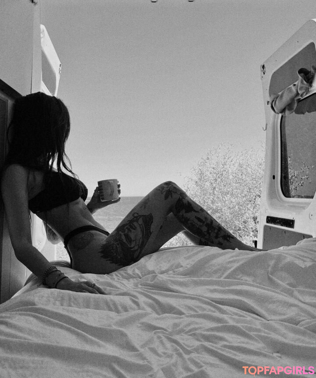 Photo nue de fuite OnlyFans de Janadeoliveira #133 Photo nue de fuite OnlyFans de Janadeoliveira #133