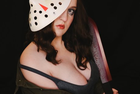 Photo nue de fuite OnlyFans de Sass After Dark On Hiatus