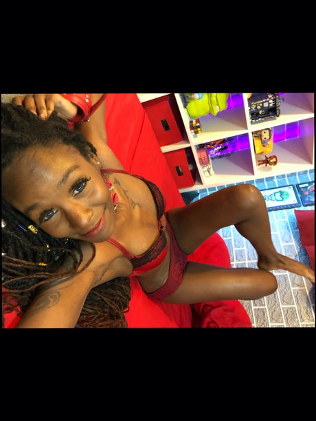 Photo nue de fuite OnlyFans de Sweetgirlkili