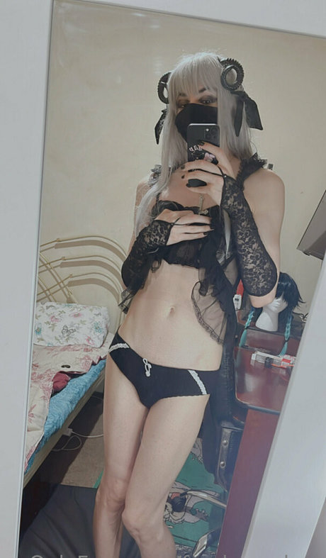 Femboy_alma