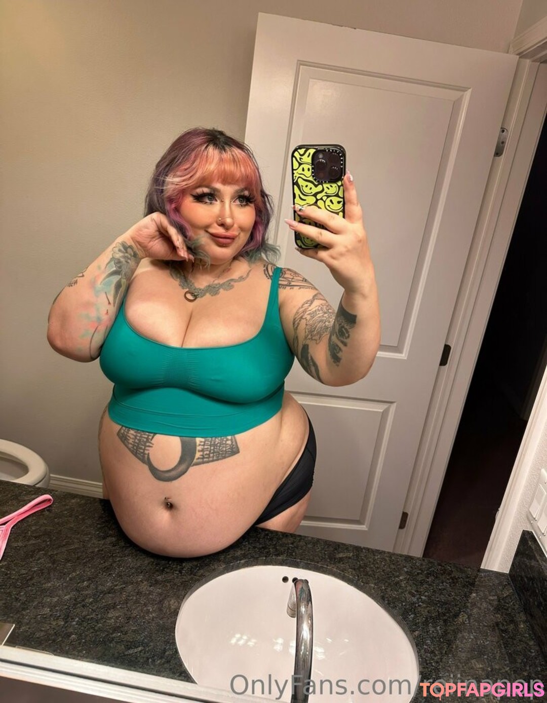 Photo nue de fuite OnlyFans de Reiinapop #1497