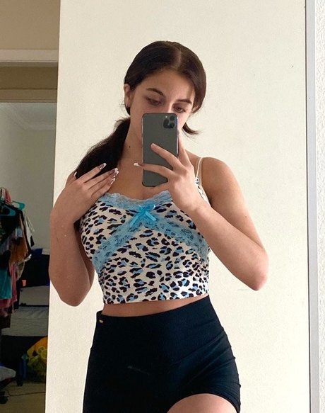 Photo nue de fuite OnlyFans de Baby Ariel