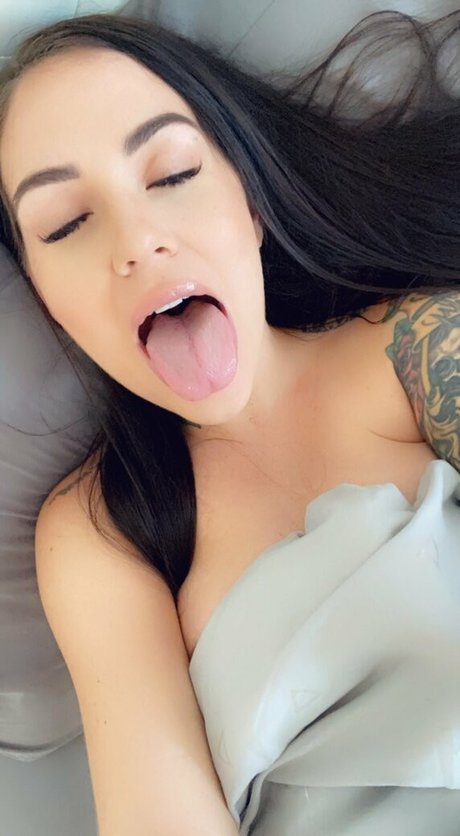 Free_karmen