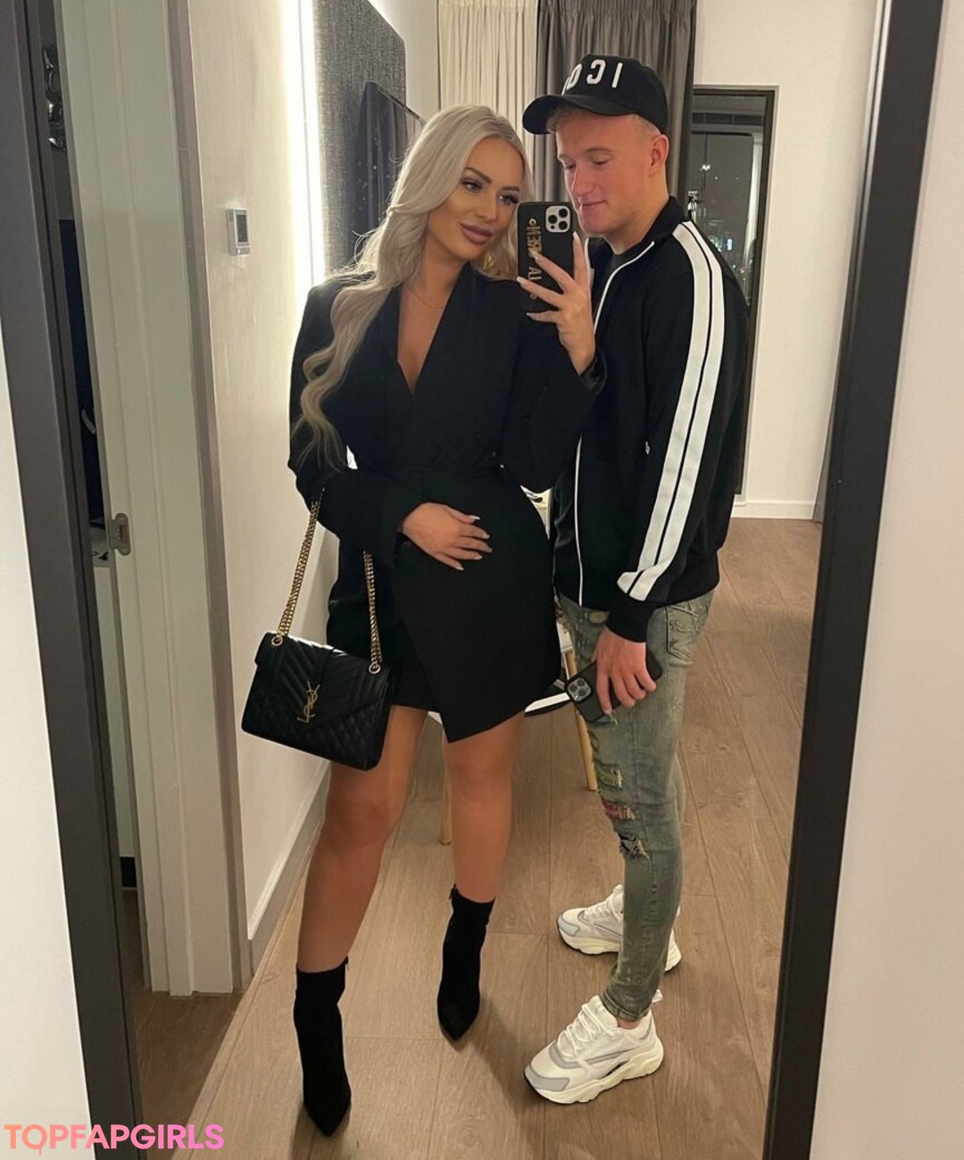 Photo nue de fuite OnlyFans de Viplaurenxx #192 Photo nue de fuite OnlyFans de Viplaurenxx #192