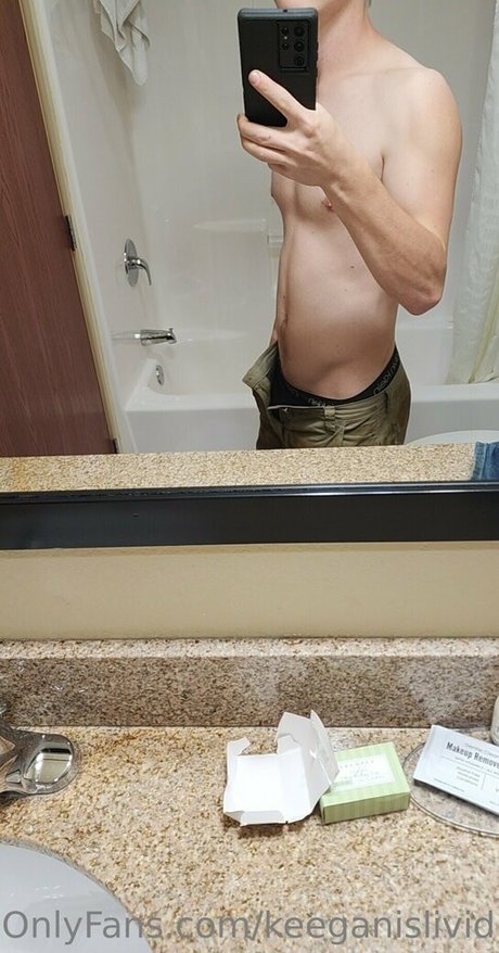 Photo nue de fuite OnlyFans de Keeganislivid