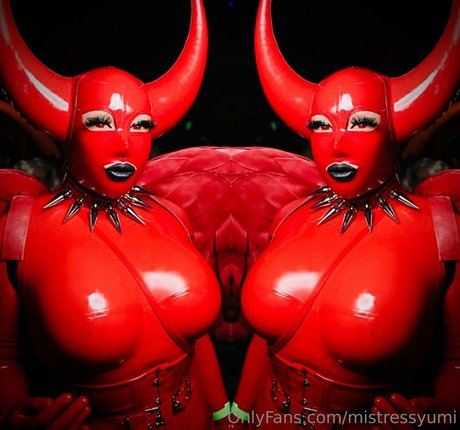 Mistressyumi