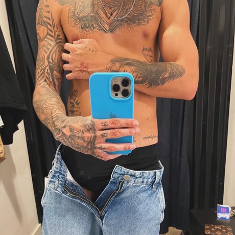 Photo nue de fuite OnlyFans de William Reis