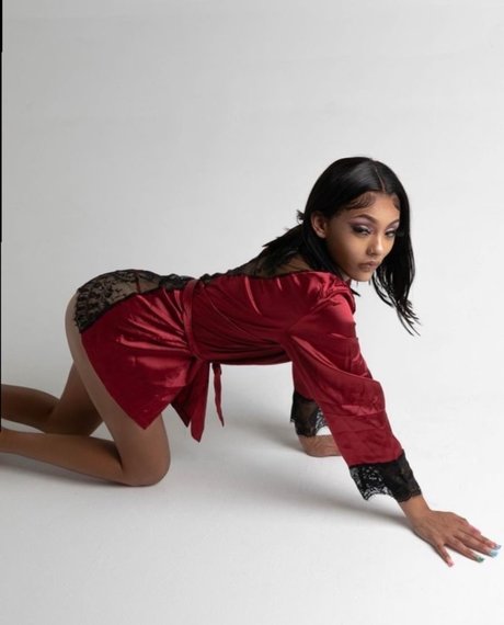 Sexy Lit Foreign