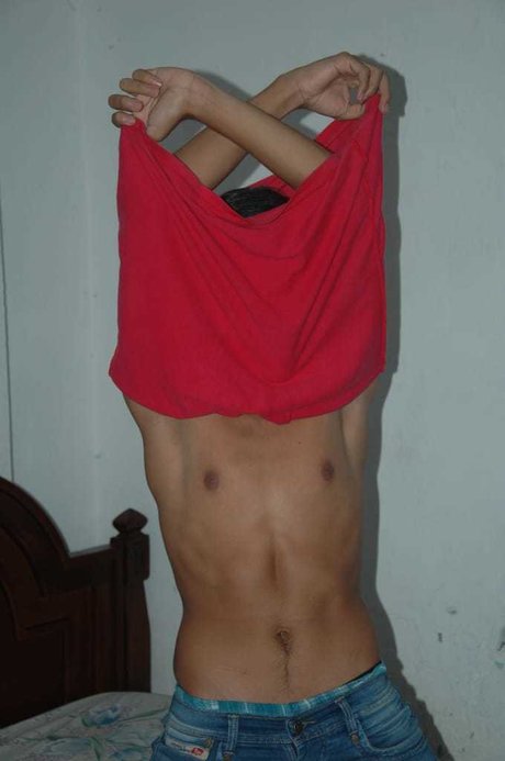 Photo nue de fuite OnlyFans de Santiago Ramrez