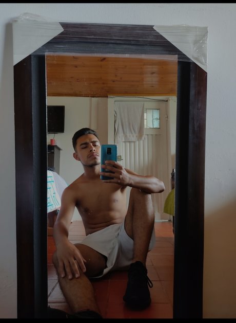 Photo nue de fuite OnlyFans de Nicky