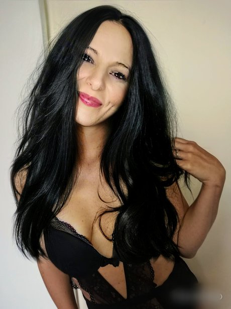 Photo nue de fuite OnlyFans de Louisa