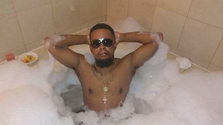 Photo nue de fuite OnlyFans de Moormoneyda40
