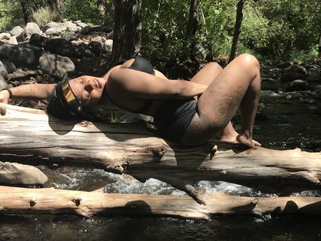 Photo nue de fuite OnlyFans de Youlovekp